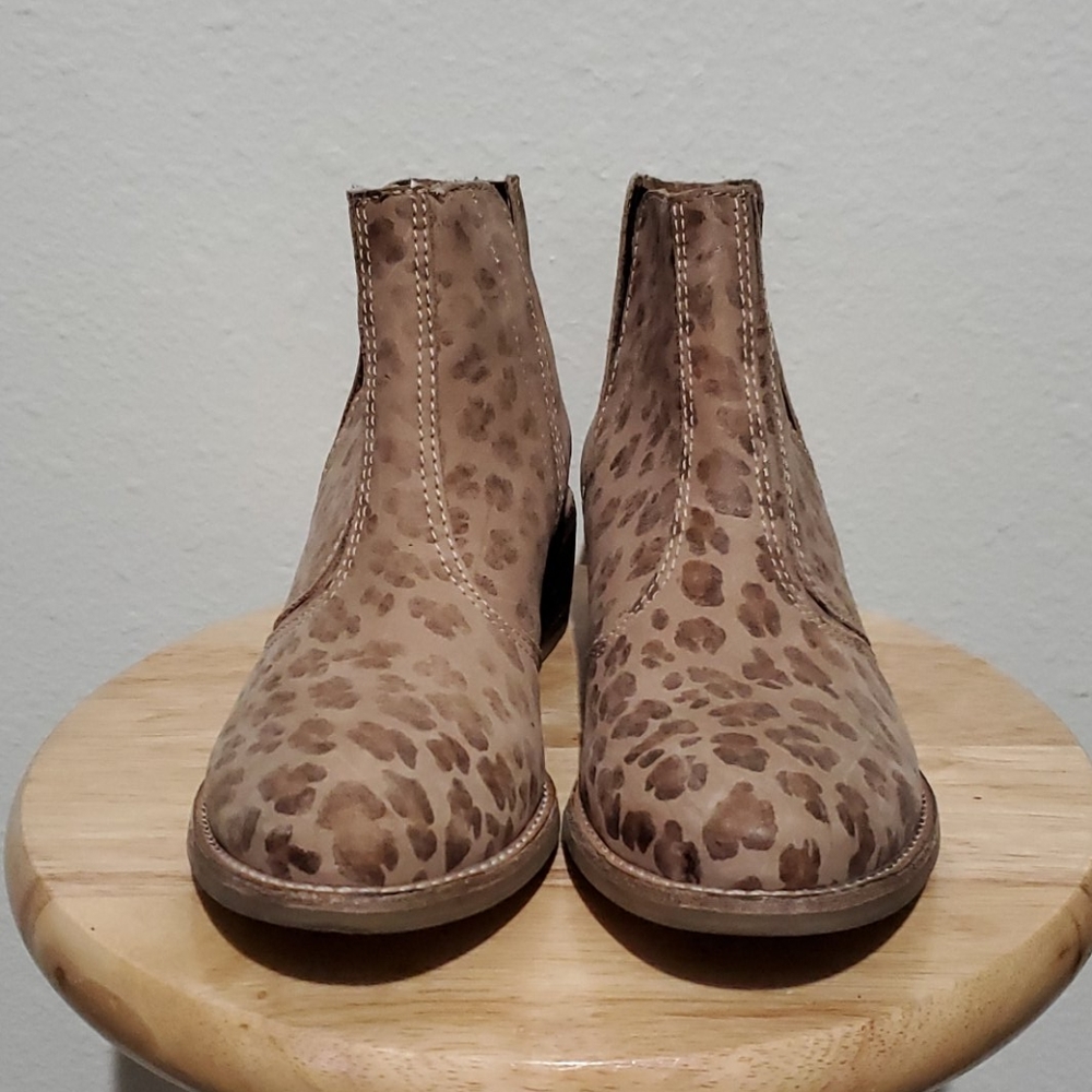 Booties - Picture 3 of 8